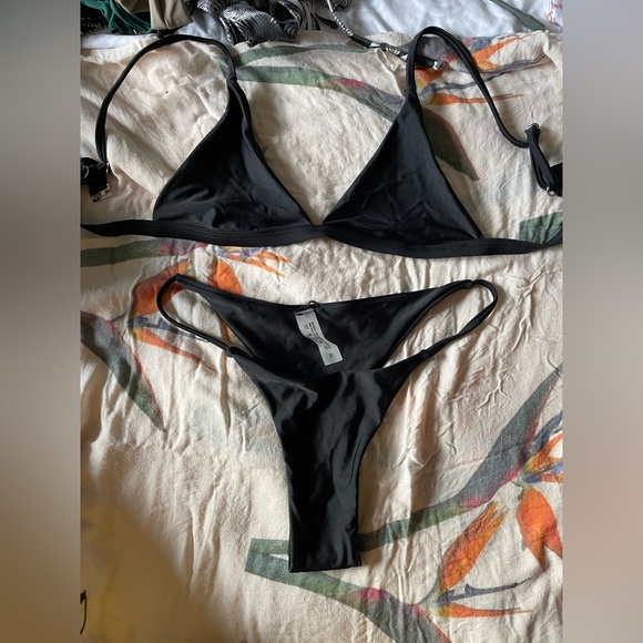 Sold - Picture 1 of 1